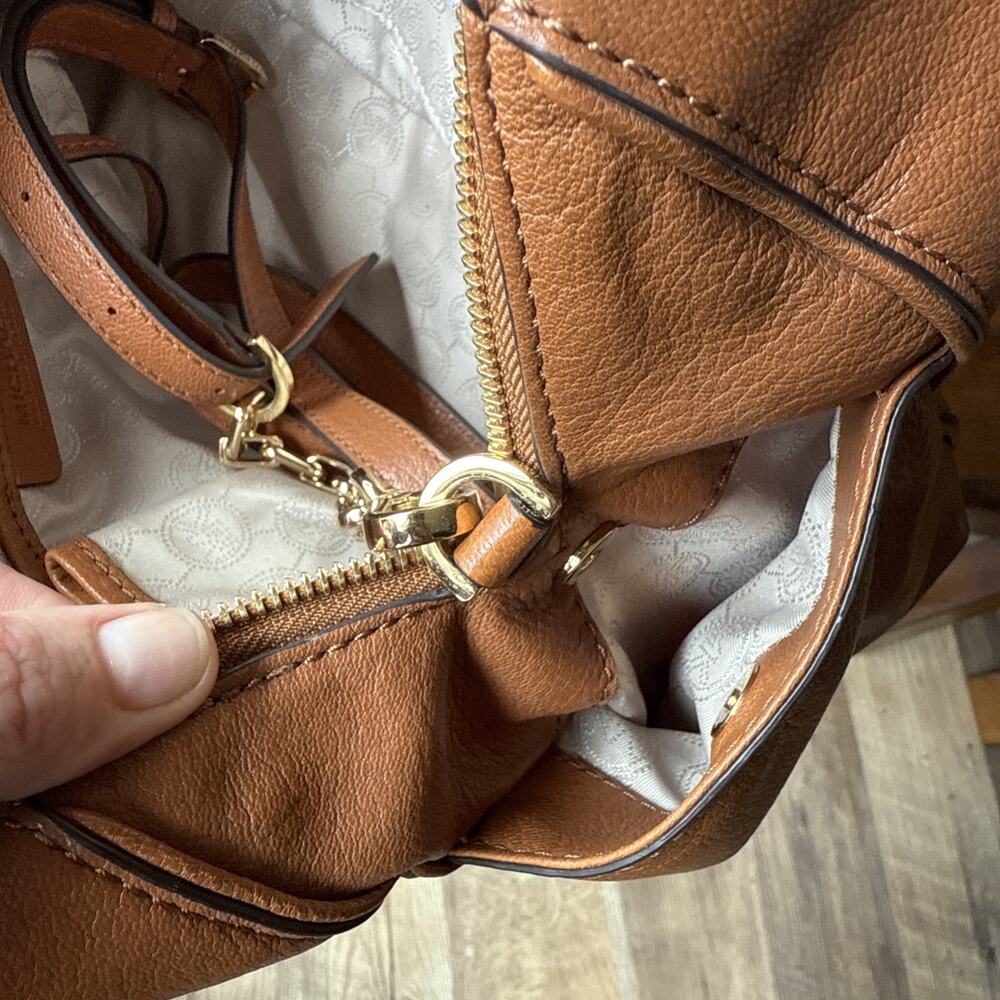 Michael Kors Handbag Women's Brown Grain Leather Zipper Pockets Double Handle - Picture 6 of 14